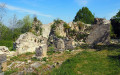 Les ruines médiévales de Vaulgrenant Les ruines médiévales de Vaulgrenant